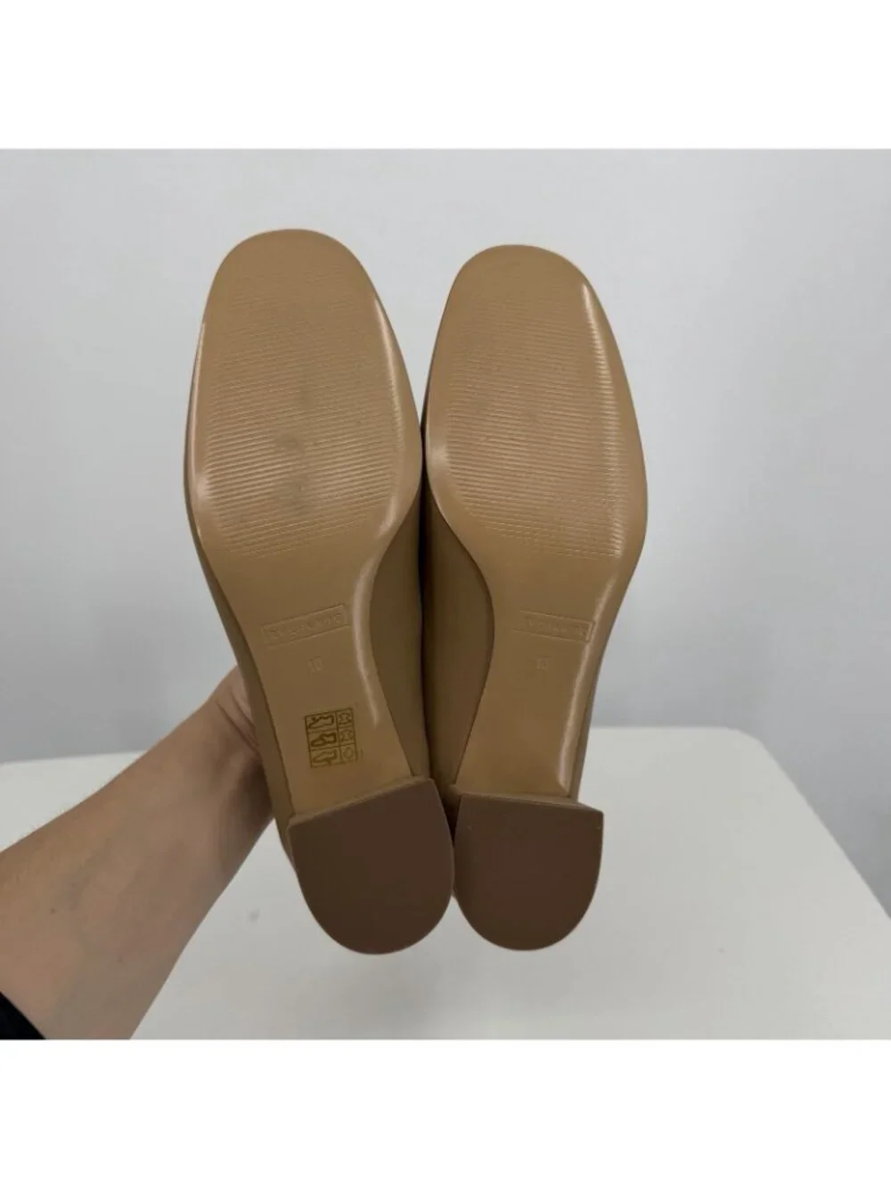 Everlane Italian Leather Day Heel Light Taupe 10 Women's Elastic Back Comfort